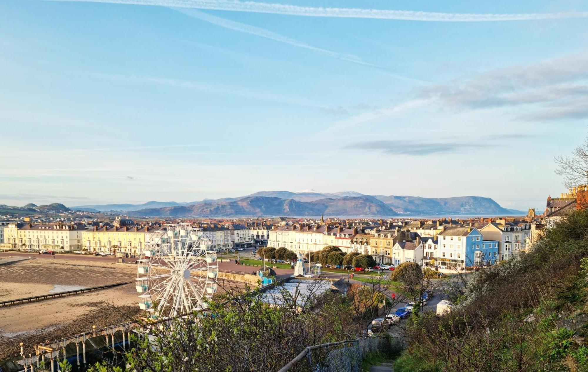 Min Y Don Llandudno (Adults Only) Hotel Екстериор снимка