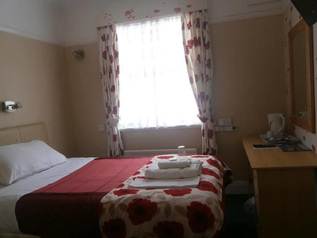 Min Y Don Llandudno (Adults Only) Hotel Екстериор снимка